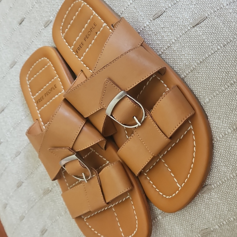FREE PEOPLE Sloan Buckle Sandals Leather Cushioned Slides Cinnamon Clay Sz 8 EUC